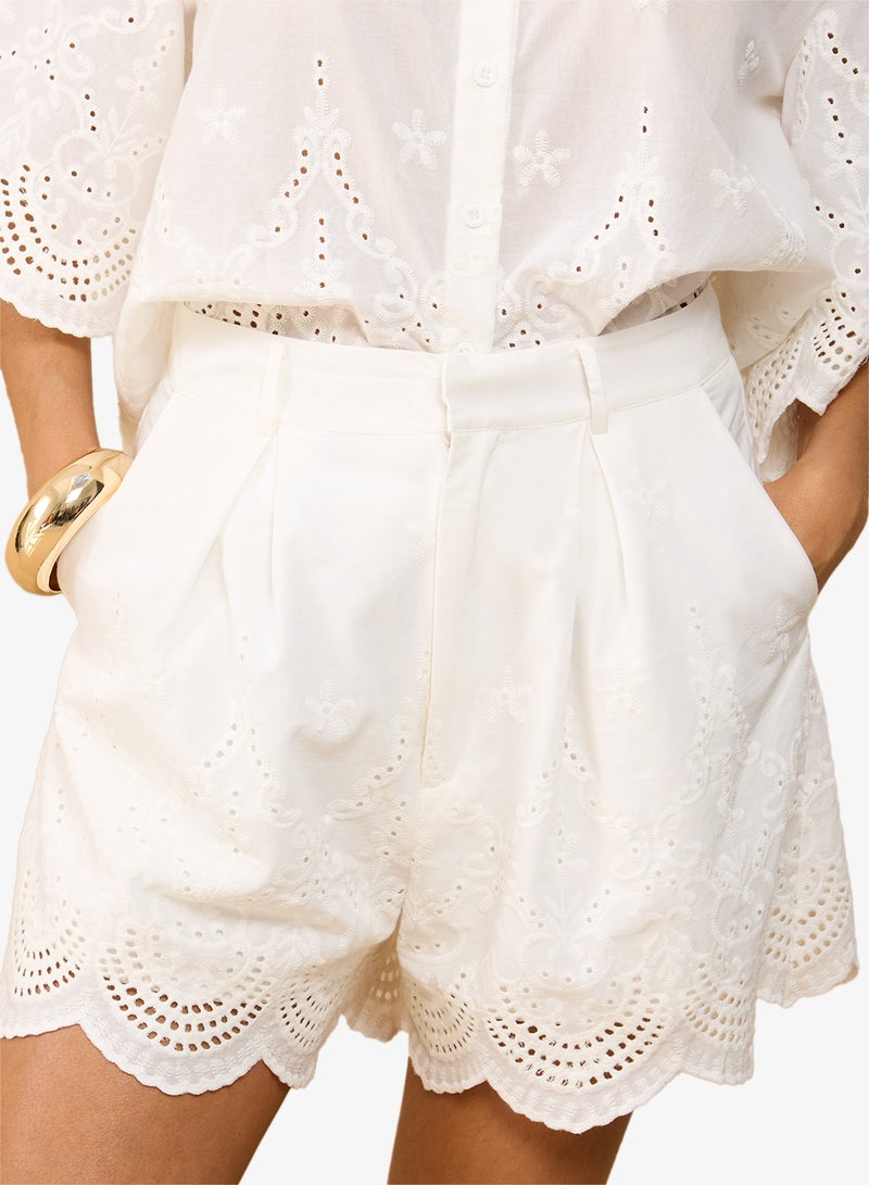 Little Mistress White embroidered Shorts - Image 3